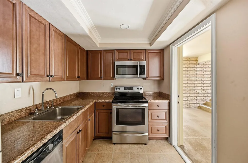 5570 Tamberlane Circle #229 Palm Beach Gardens, FL 33418