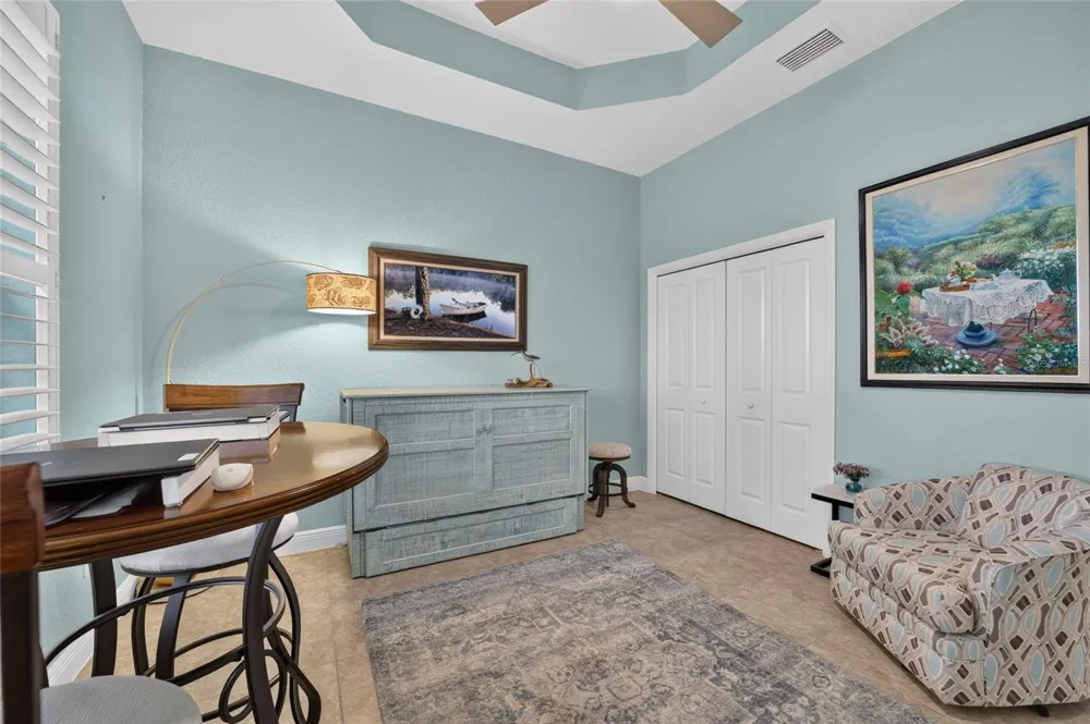 10212 JULIA ISLES AVENUE Oxford, FL 34484