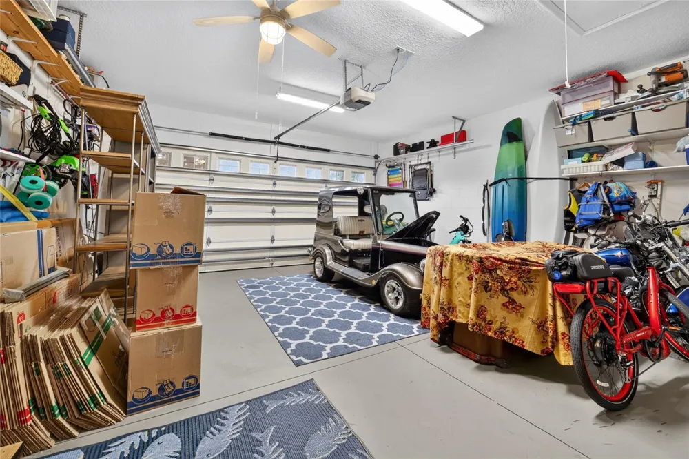 10212 JULIA ISLES AVENUE Oxford, FL 34484