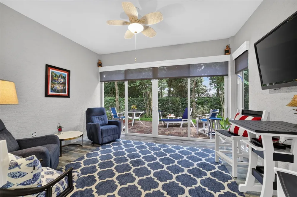 10212 JULIA ISLES AVENUE Oxford, FL 34484