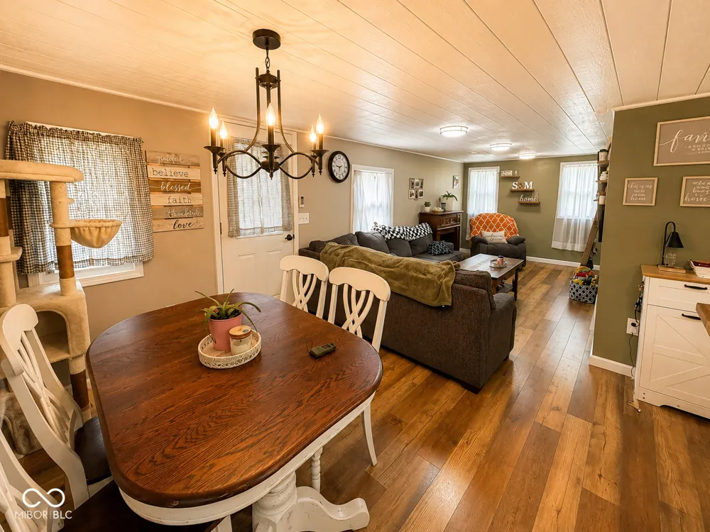 1891 E 150 S Rockville, IN 47872