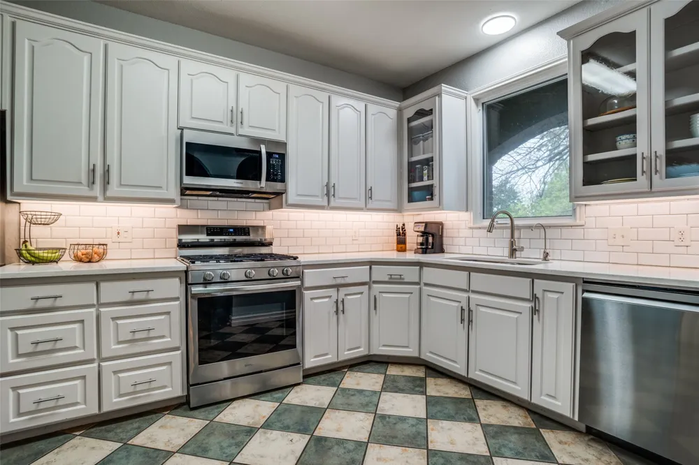 305 Cedar Hill Circle Lowry Crossing, TX 75407
