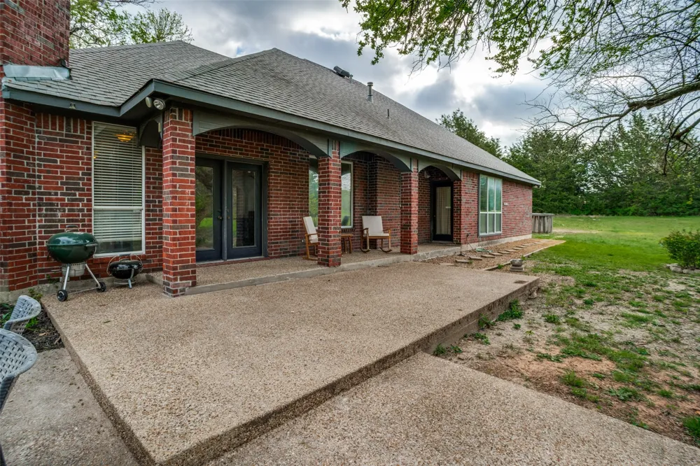 305 Cedar Hill Circle Lowry Crossing, TX 75407