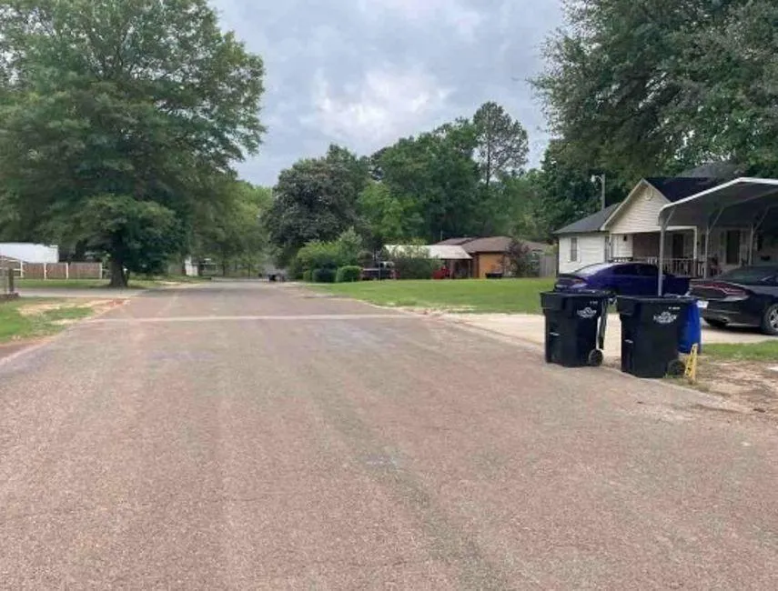 1011 Flanagan Drive Longview, TX 75602