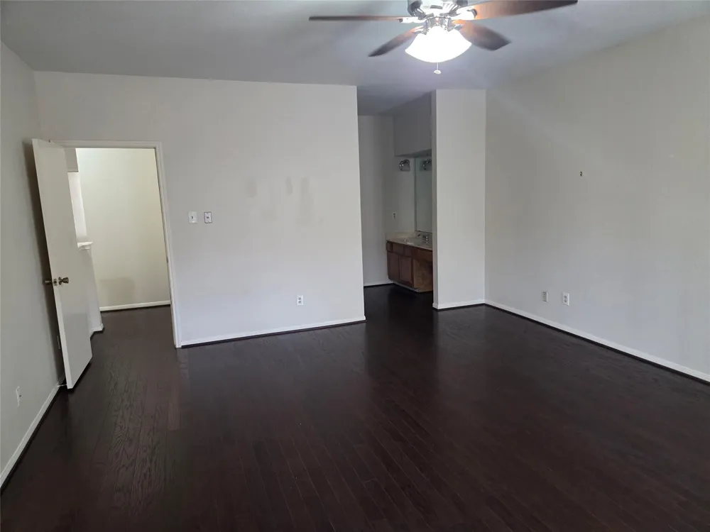 3780 Tanglewilde Street #106 Houston, TX 77063