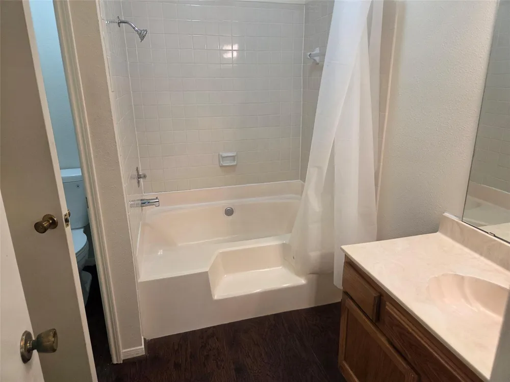 3780 Tanglewilde Street #106 Houston, TX 77063