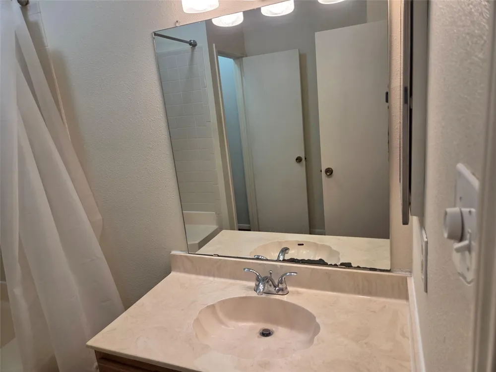 3780 Tanglewilde Street #106 Houston, TX 77063