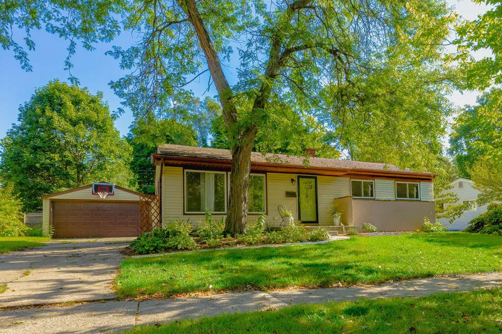 2703 Towner Boulevard Ann Arbor, MI 48104