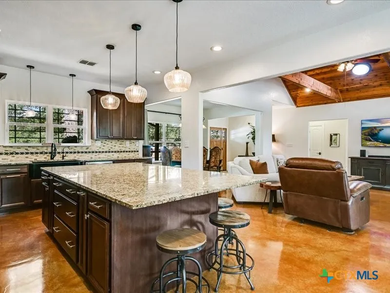 530 Cascade Trail San Marcos, TX 78666