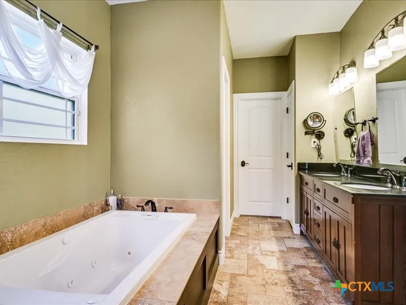 530 Cascade Trail San Marcos, TX 78666