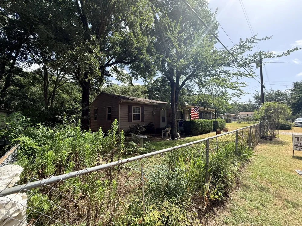 2070 County Road 3830 Quinlan, TX 75474