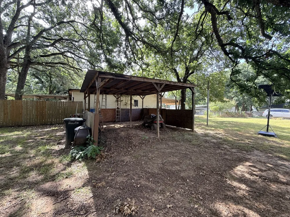 2070 County Road 3830 Quinlan, TX 75474