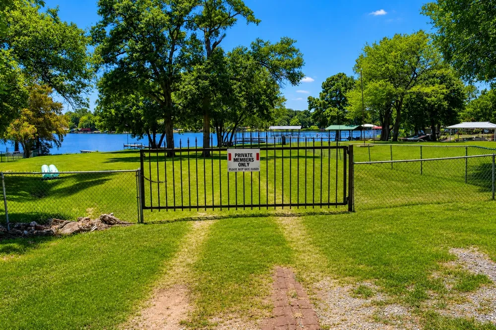2070 County Road 3830 Quinlan, TX 75474