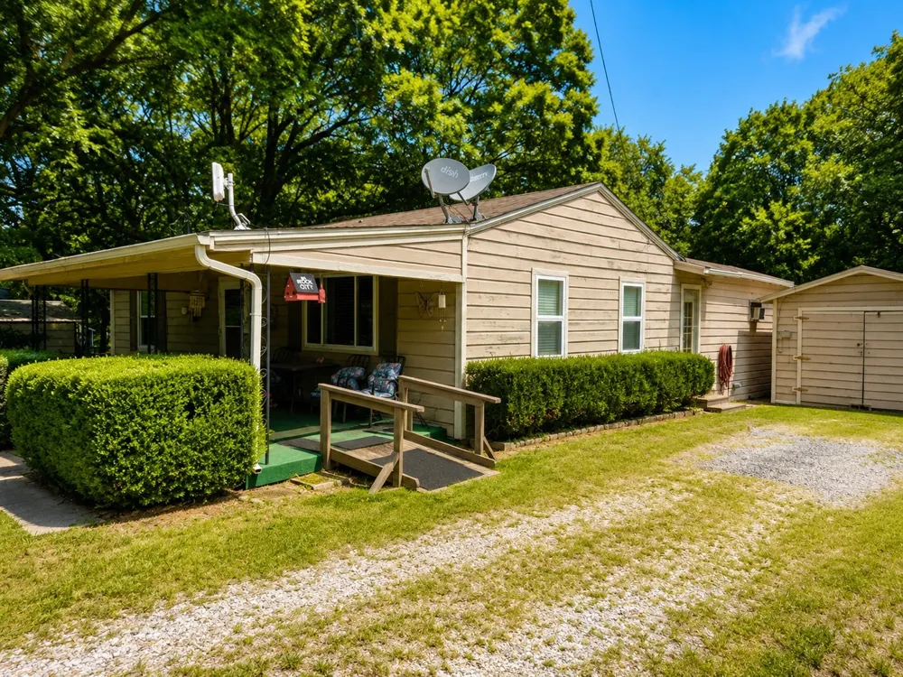 2070 County Road 3830 Quinlan, TX 75474