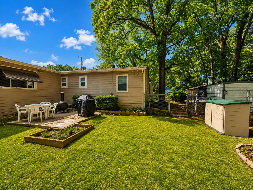 2070 County Road 3830 Quinlan, TX 75474
