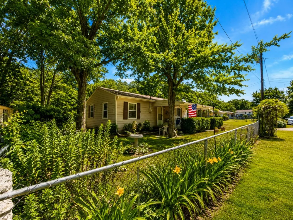 2070 County Road 3830 Quinlan, TX 75474