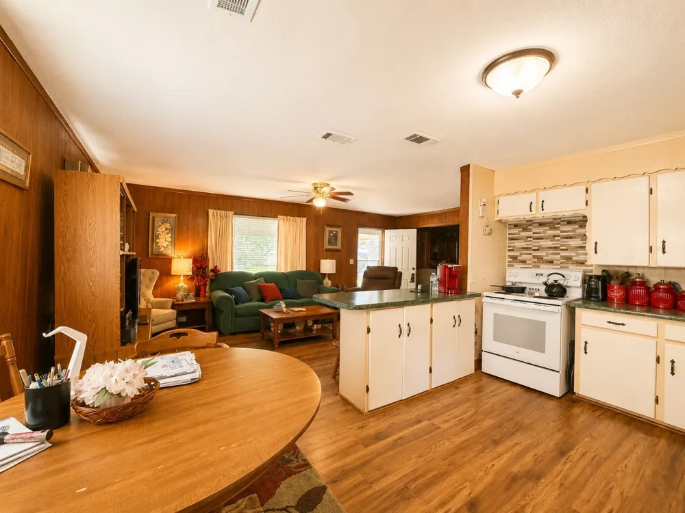 2070 County Road 3830 Quinlan, TX 75474
