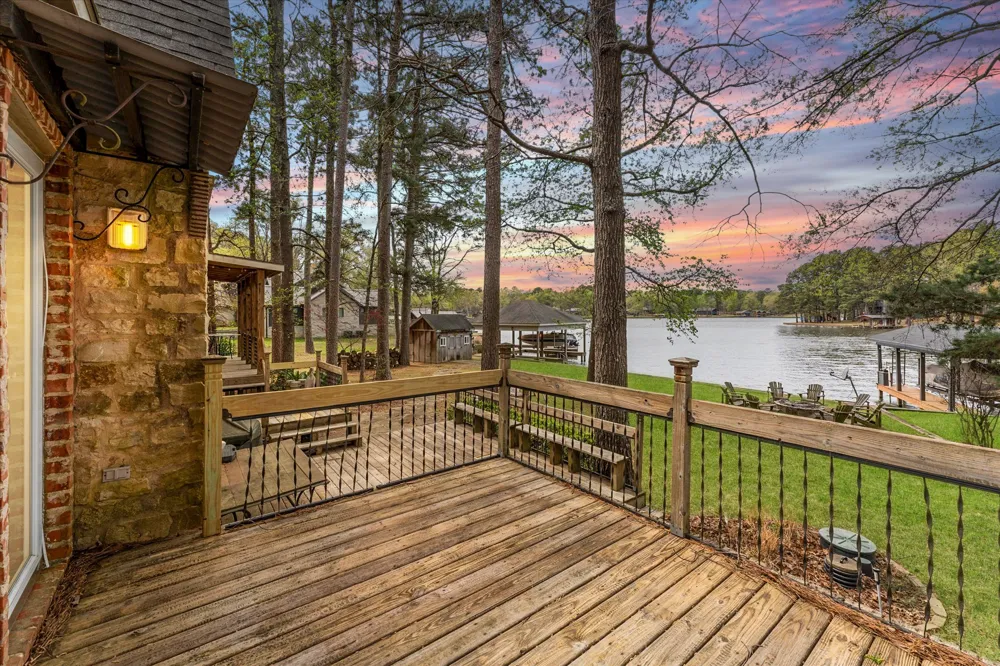 230 Lake Drive Mount Vernon, TX 75457