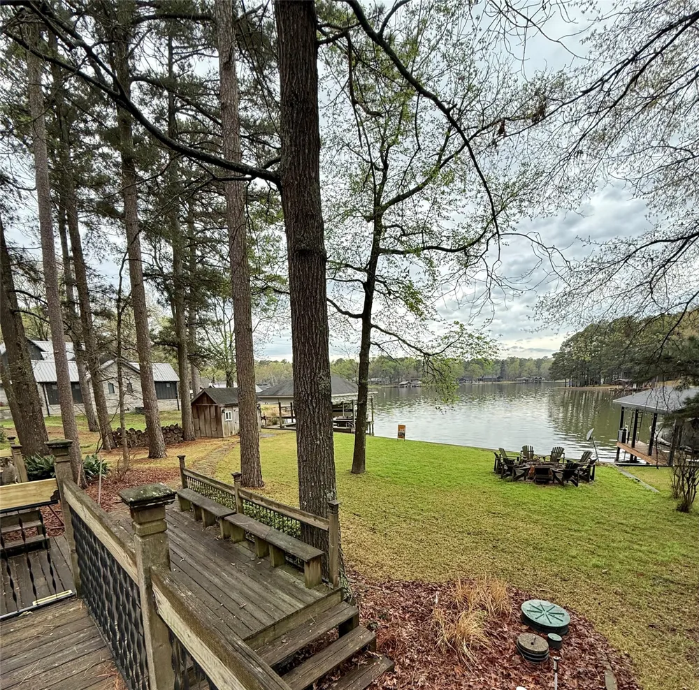 230 Lake Drive Mount Vernon, TX 75457