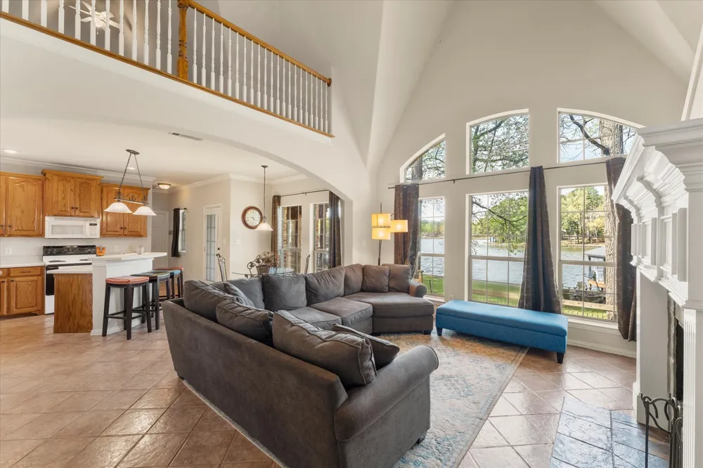 230 Lake Drive Mount Vernon, TX 75457