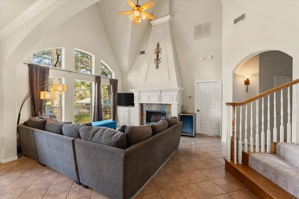 230 Lake Drive Mount Vernon, TX 75457
