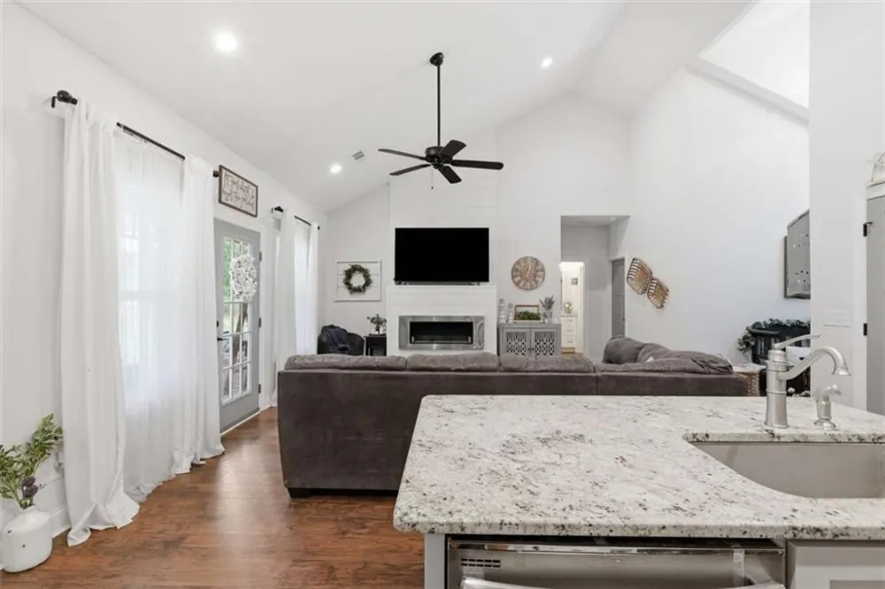 70 Stone Hearth Drive Cleveland, GA 30528