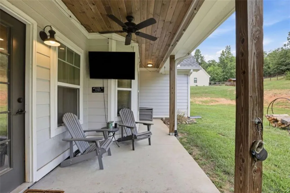 70 Stone Hearth Drive Cleveland, GA 30528