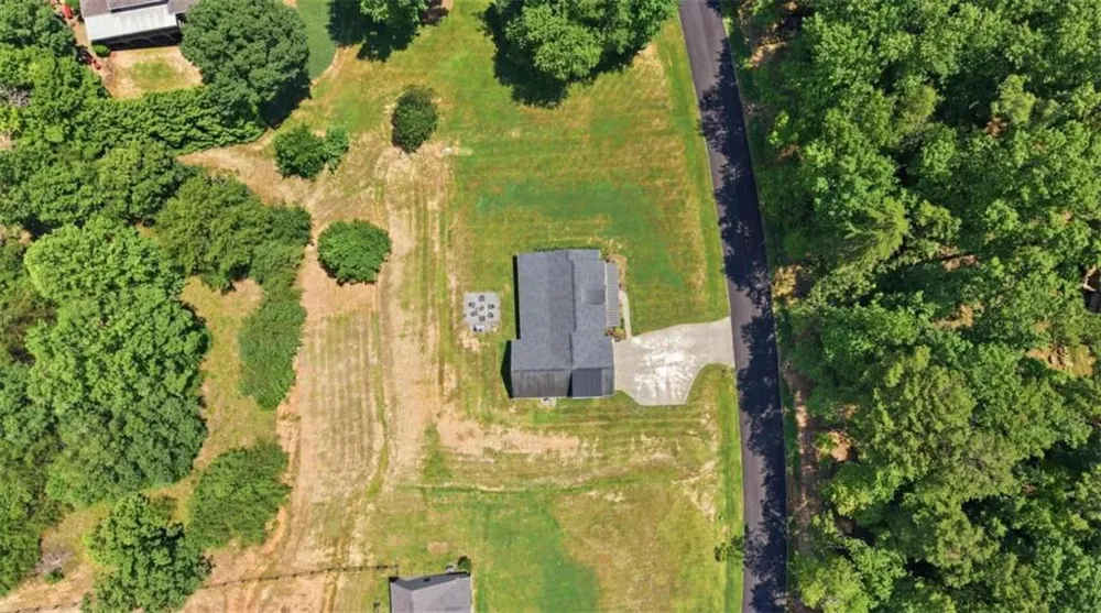 70 Stone Hearth Drive Cleveland, GA 30528