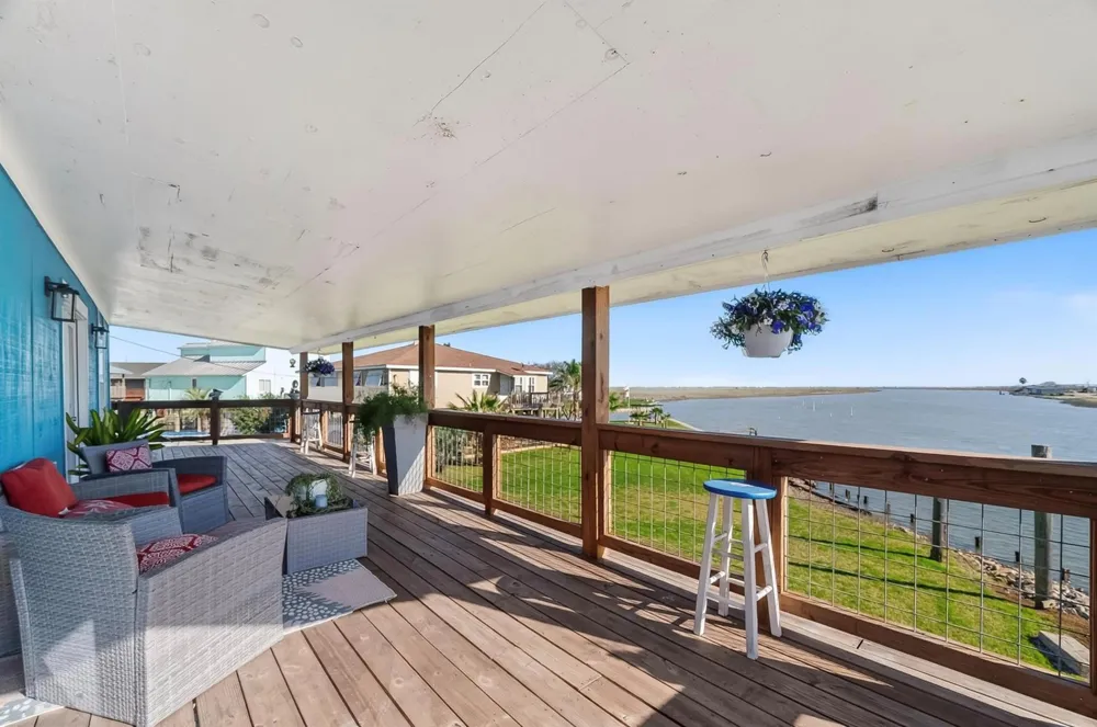 154 Poop Deck Lane Freeport, TX 77541
