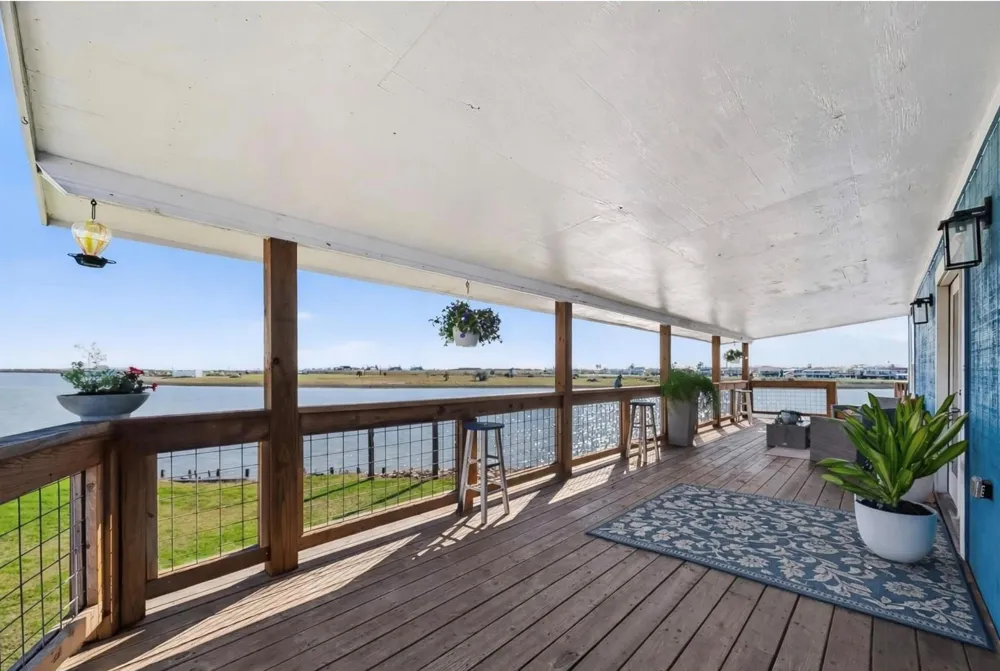 154 Poop Deck Lane Freeport, TX 77541