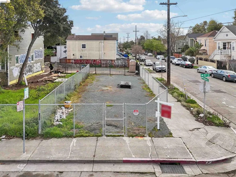 1495 5Th St Oakland, CA 94607