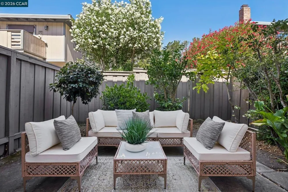 2135 Ascot Dr #23 Moraga, CA 94556
