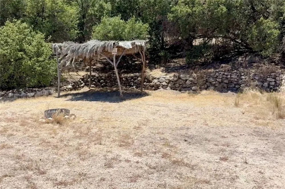 22 Martinez Road Lockwood, CA 93932