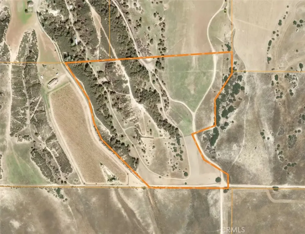 22 Martinez Road Lockwood, CA 93932