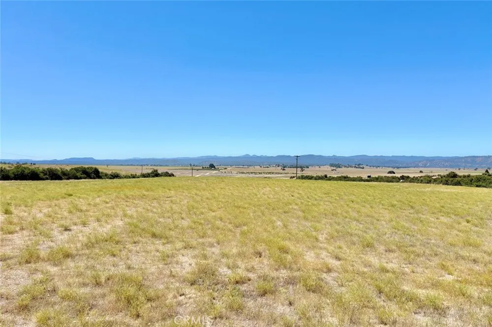 22 Martinez Road Lockwood, CA 93932