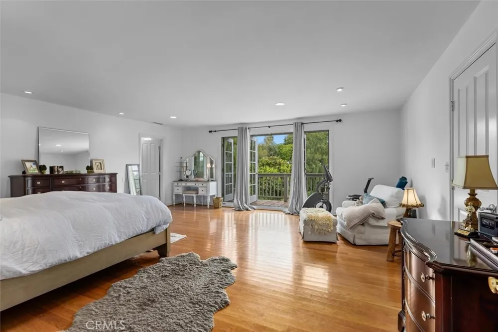 24 Buckskin Lane Rolling Hills Estates, CA 90274