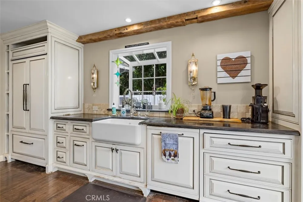 24 Buckskin Lane Rolling Hills Estates, CA 90274