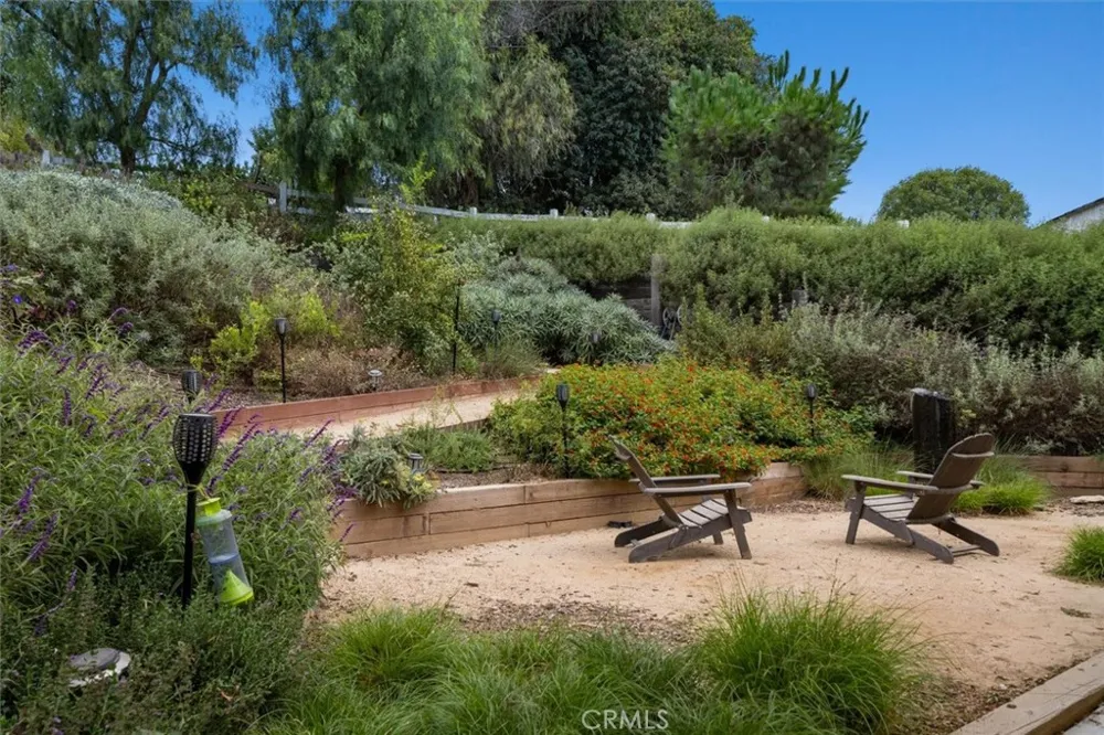 24 Buckskin Lane Rolling Hills Estates, CA 90274