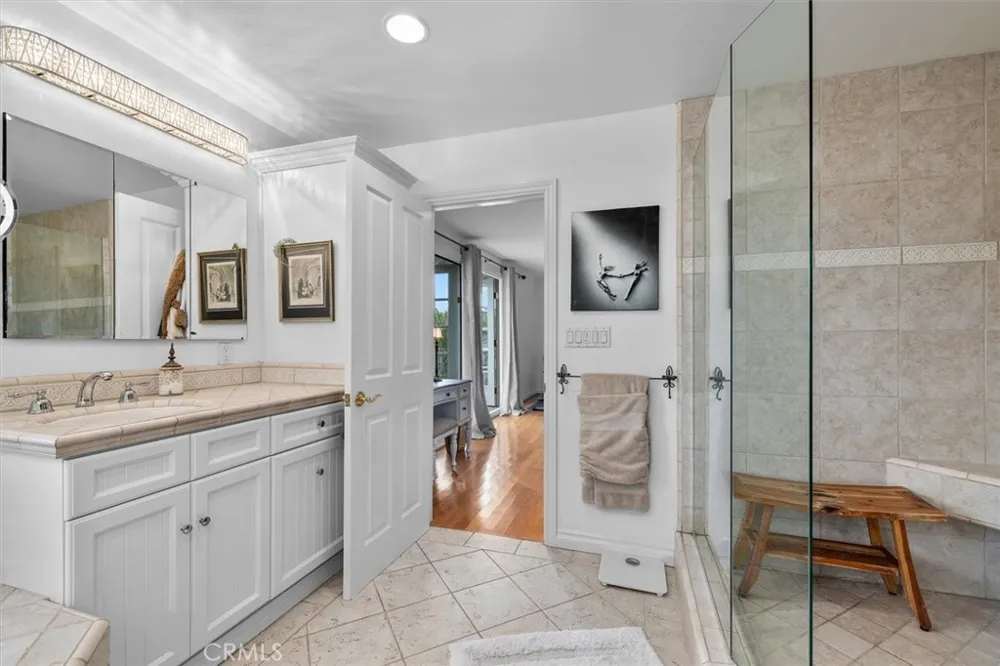 24 Buckskin Lane Rolling Hills Estates, CA 90274