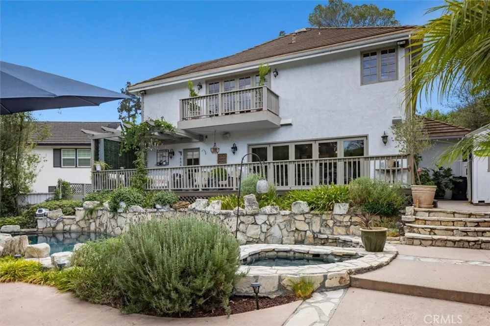 24 Buckskin Lane Rolling Hills Estates, CA 90274