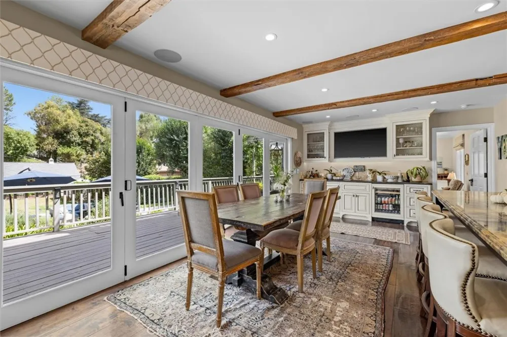 24 Buckskin Lane Rolling Hills Estates, CA 90274