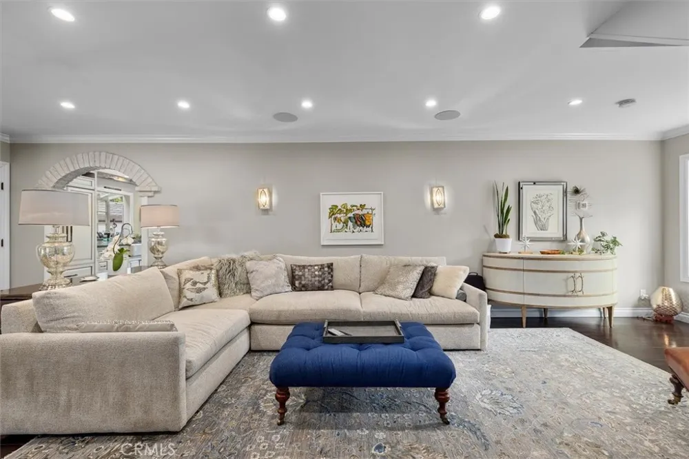 24 Buckskin Lane Rolling Hills Estates, CA 90274