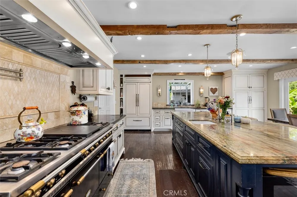 24 Buckskin Lane Rolling Hills Estates, CA 90274
