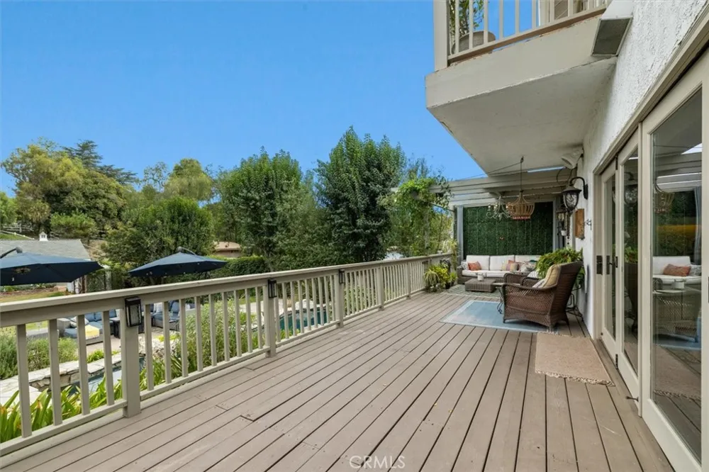 24 Buckskin Lane Rolling Hills Estates, CA 90274