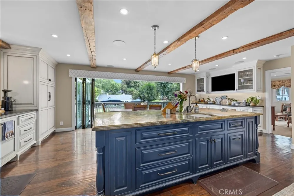 24 Buckskin Lane Rolling Hills Estates, CA 90274