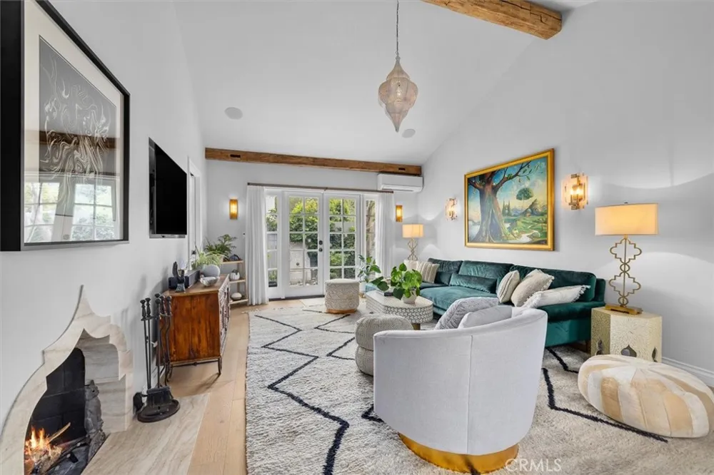 24 Buckskin Lane Rolling Hills Estates, CA 90274