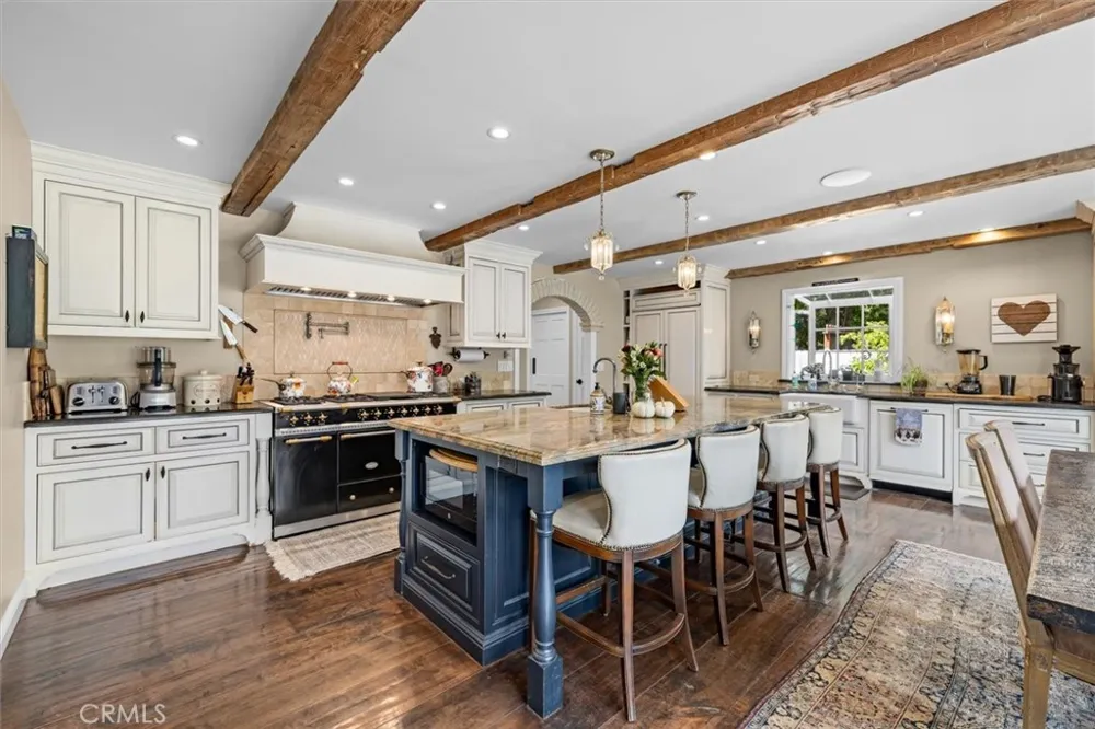 24 Buckskin Lane Rolling Hills Estates, CA 90274