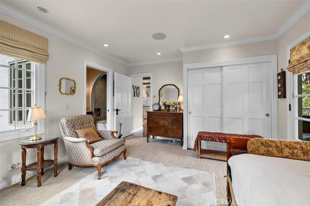 24 Buckskin Lane Rolling Hills Estates, CA 90274