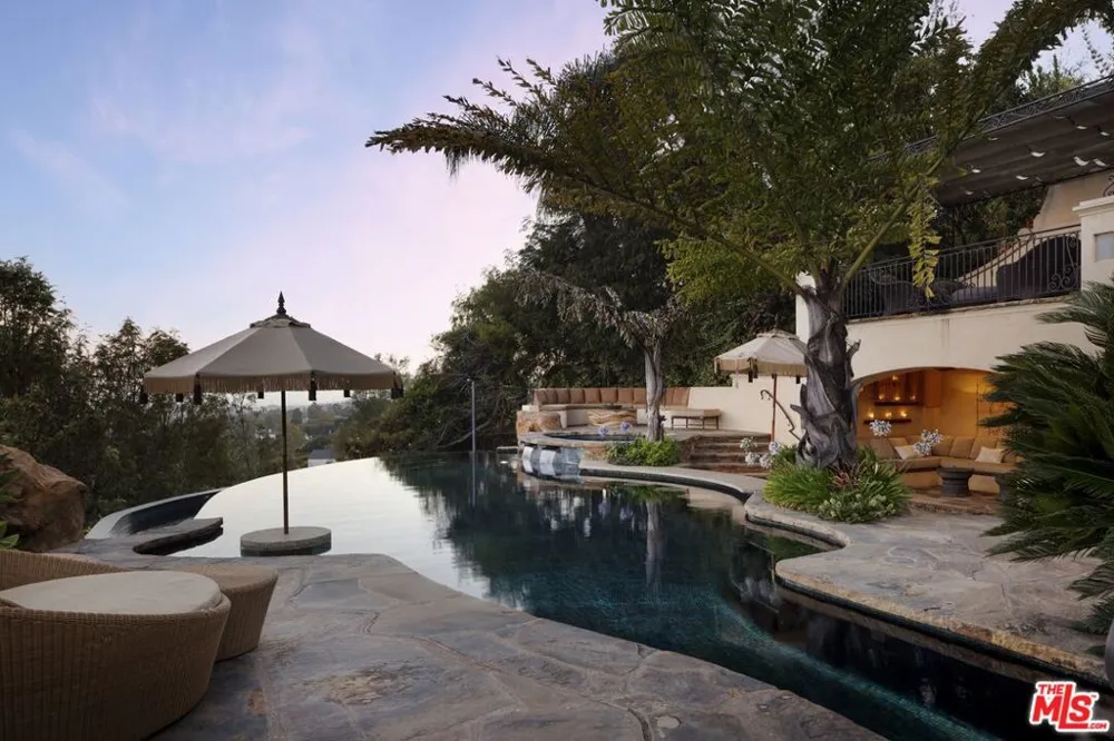 10066 Cielo Drive Los Angeles, CA 90210