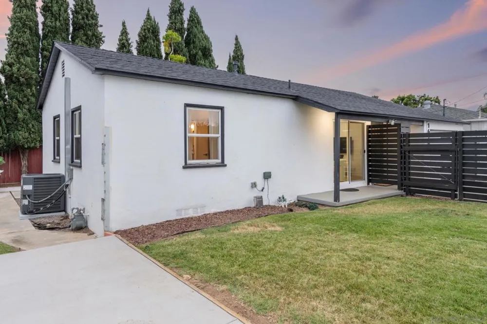 1626 Pacific Beach San Diego, CA 92109